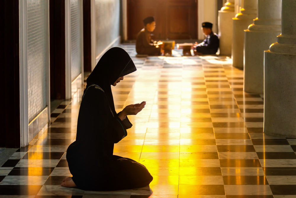 Perempuan Lebih Baik Iktikaf Ramadhan di Masjid Apa Tidak?