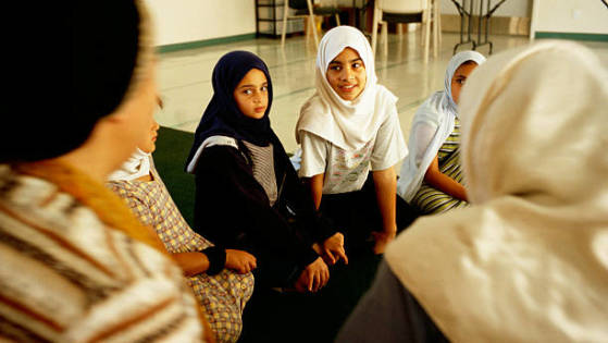 organisasi muslim perempuan indonesia