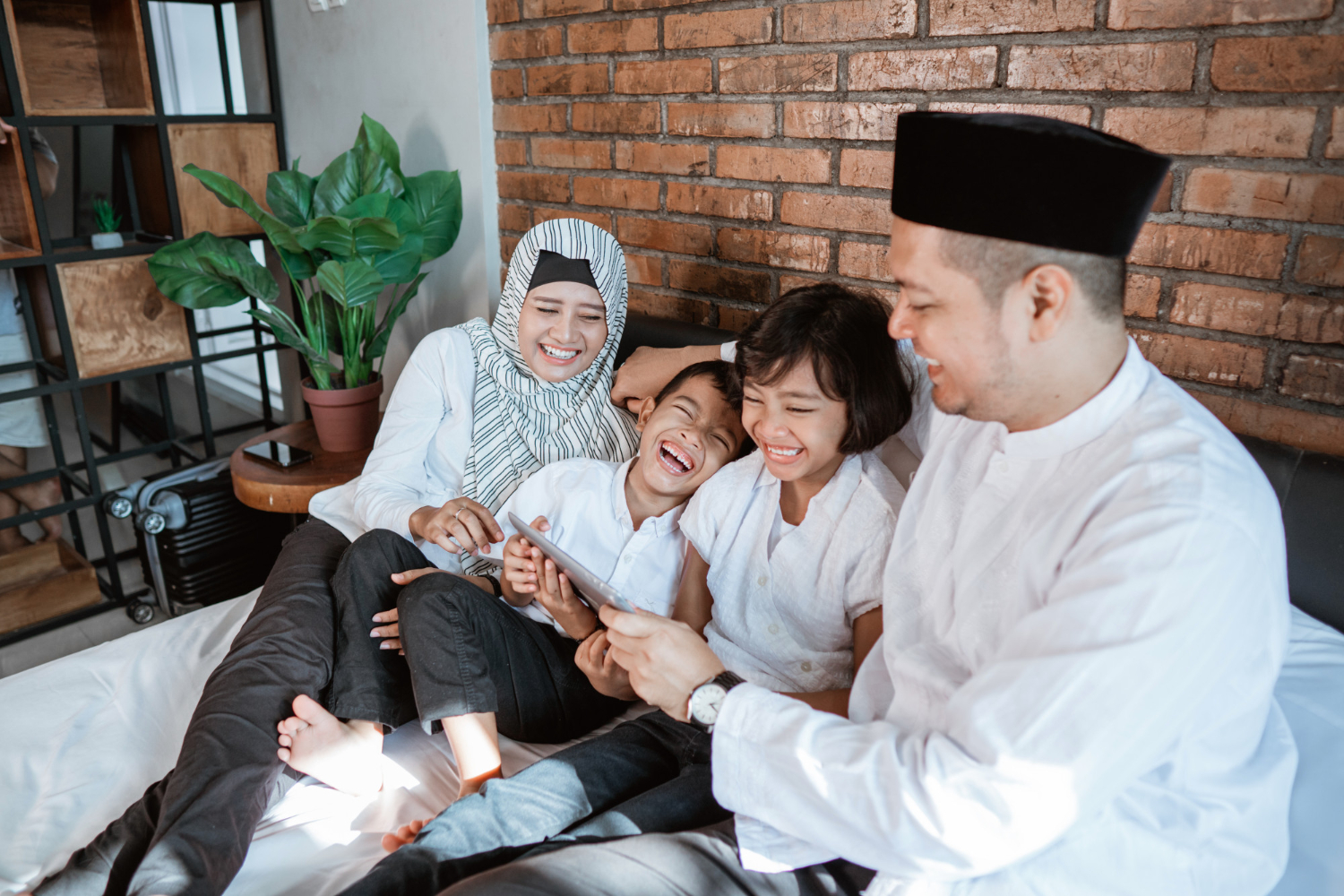 Dari Dapur hingga Masa Depan Anak, Inilah Alasan Orang Tua Perlu Melek Politik dan Kebijakan Pemerintah